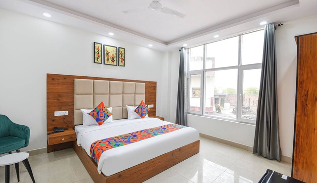 Fabhotel Evergreen