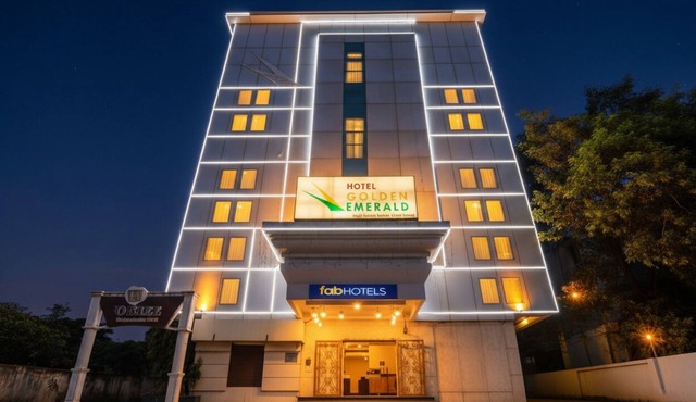 FabHotel Golden Emerald
