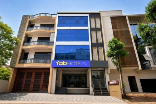 FabHotel Maruti - Near Jawahar Circle, Patrika Gate