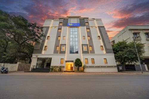 FabHotel Pushpa Grand