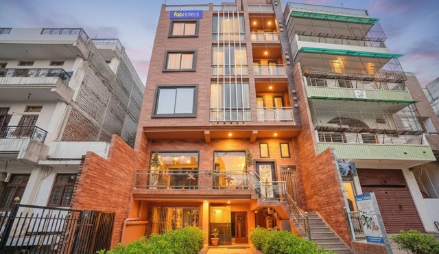 Fabhotel Raghav Raj Inn