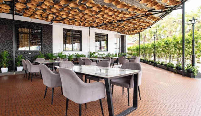 Fabhotel Rama