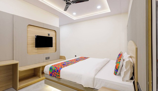 Fabhotel Rr Inn