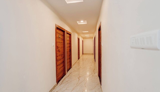 Fabhotel South Town - Near Govindpuri Railway Junction