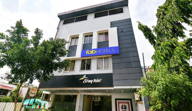 FabHotel Staywell