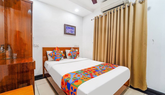 FabHotel Stratford