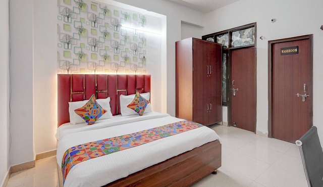 Fabhotel Tree View Residency