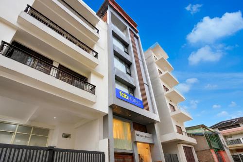 FabHotel Vatsa Residency