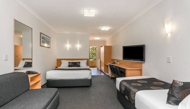 Flag Motor Lodge in Rivervale