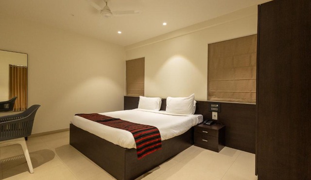 Freesia Residency by Express Inn