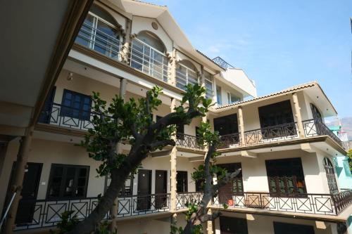 Gayatri Wellness Resort & Spa