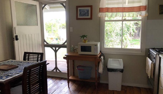 Glenlyon Dam Holiday Cottage & Farmstay