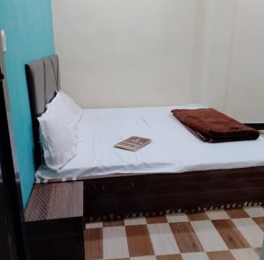 Goroomgo Hotel Priyanshi Palace Ujjain