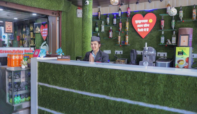 Green valley Hotel & Restaurant