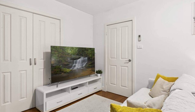 Ground Floor One-Bed with Courtyard Access