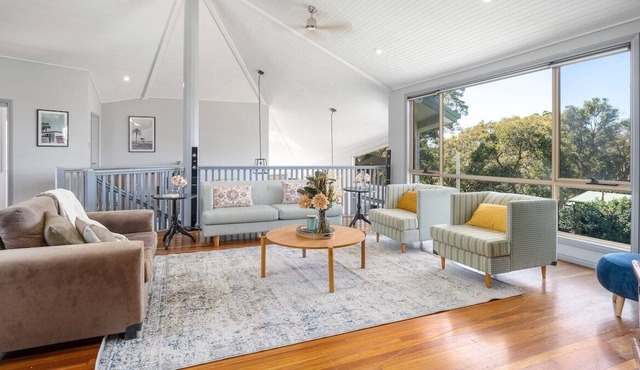 Gumnut House at Sunshine - Moments to Sunshine Park & Lake, the Perfect Family Entertainer!