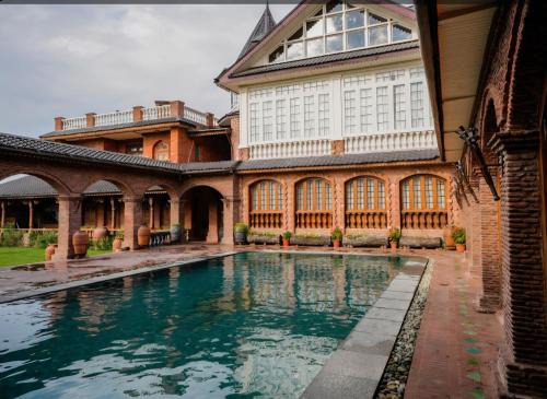 Hazaar Dastaan Kashmir