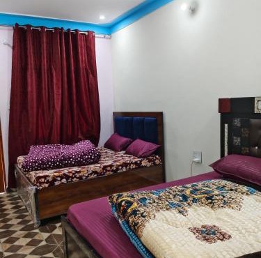 HIMALAYAN ESCAPE HOMESTAy
