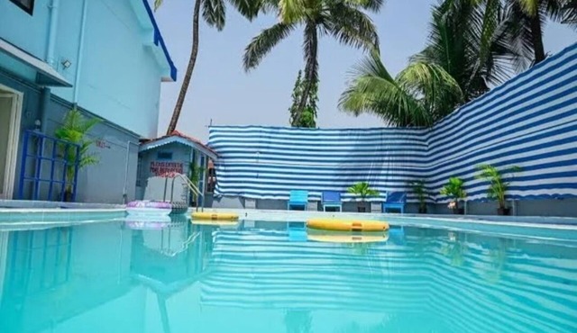Holiday Beach Resort