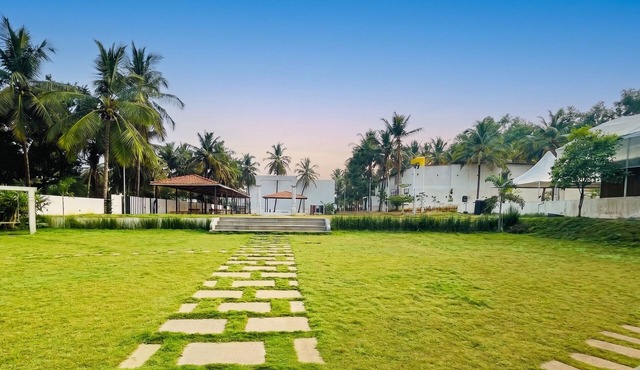 Hong Sau Resorts Thavarkere