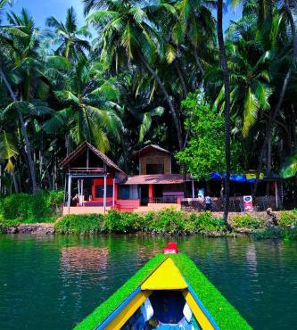 Honnavar River Front Home stay