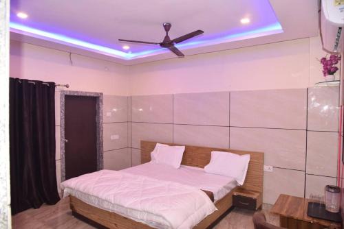 Hotel 7 - Stay INN Luxury Guest House