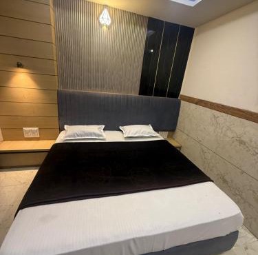 Hotel Aashiyana Groups