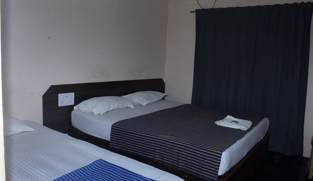 Hotel Aishwariyam Thirukadaiyur