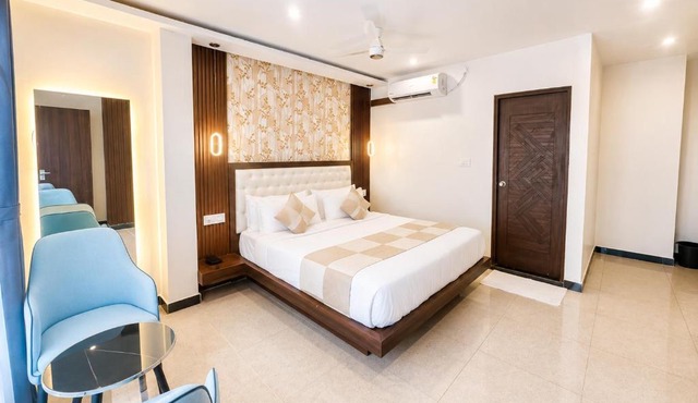 Hotel Arya Palace