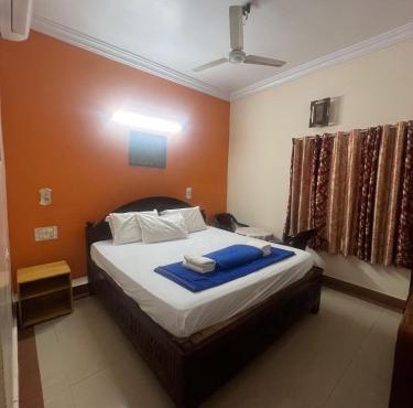 HOTEl BOMMANA RESIDENCY