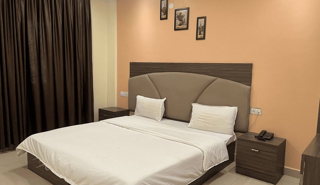 HOTEL CITY PALACE