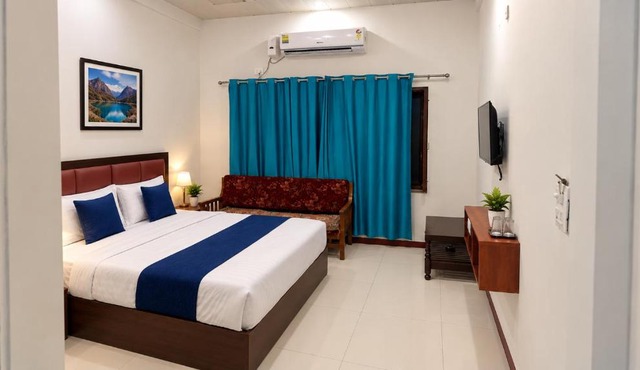 Hotel Devlok in Srīnagar
