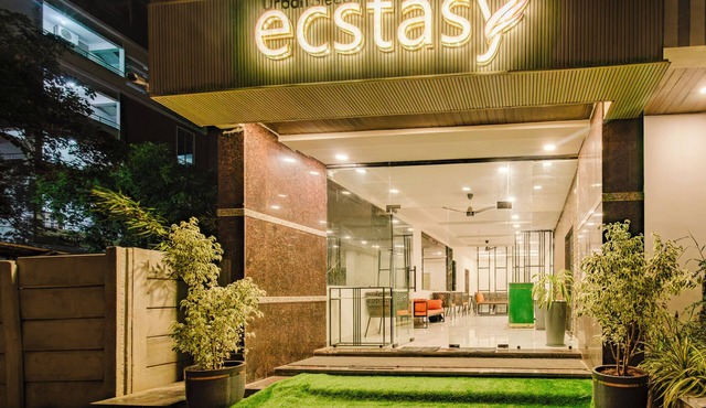 Hotel Ecstasy
