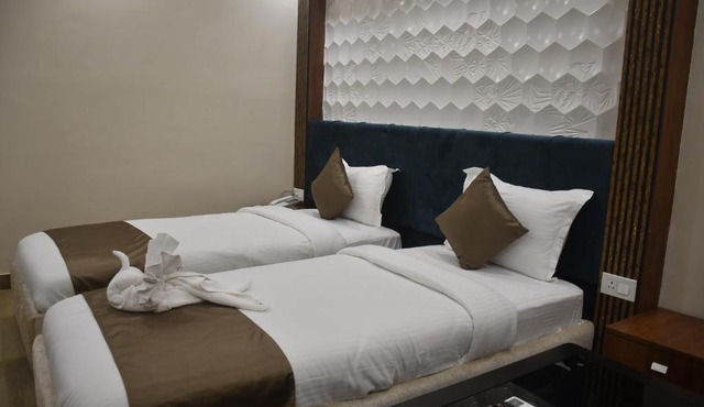 HOTEL EDEN GARDEN