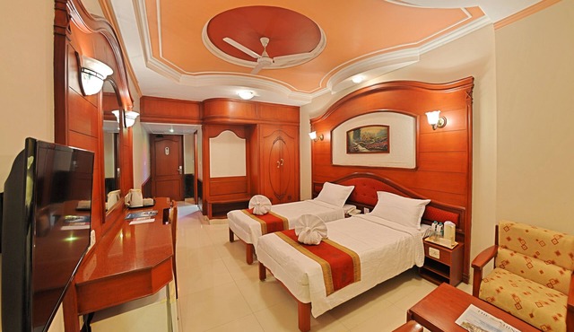 Hotel Gnanam
