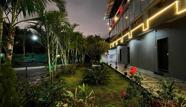Hotel Golden Galaxy
