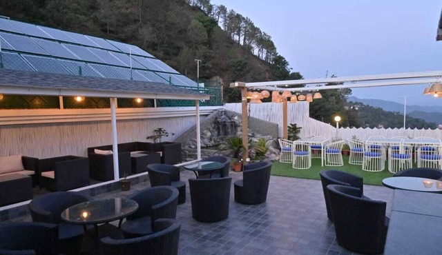 Hotel Hemkunth