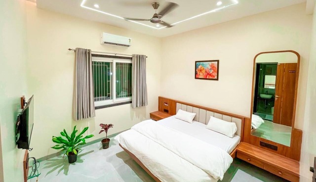 Hotel Govind And Rooms