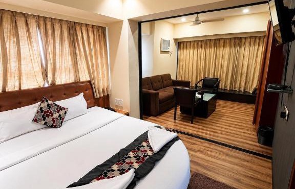 Hotel Jayshree By Glitz Hotel