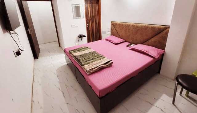 Hotel JK