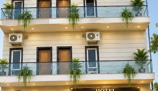 Hotel Kanta Kuteer Barsana