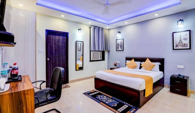 Hotel maayra inn