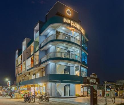 Hotel Majestic Royal Akkalkot