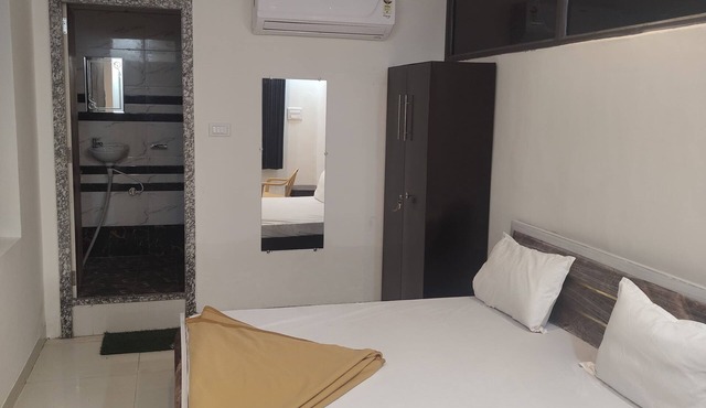 Hotel Maruti Inn