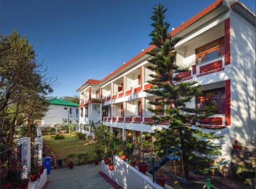 Hotel Maya Regency