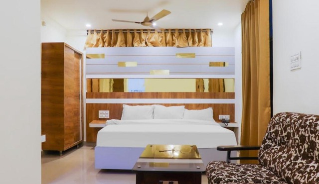 Hotel Menaka