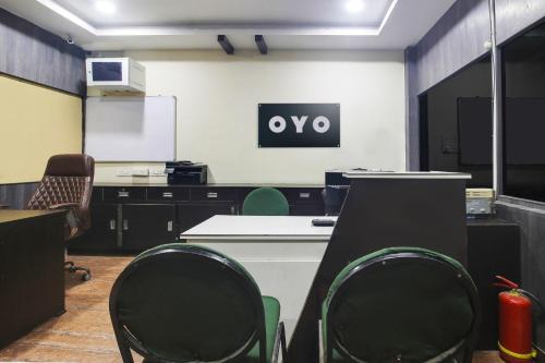 Hotel O Anuguna Tulasi Grand Near JNTU University Hyderabad
