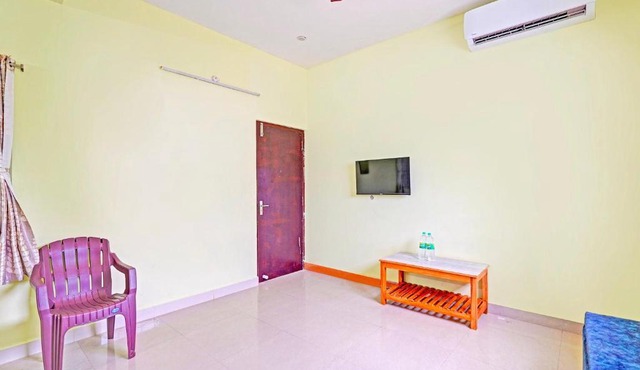 Hotel O by OYO LA VGA RESIDENCY