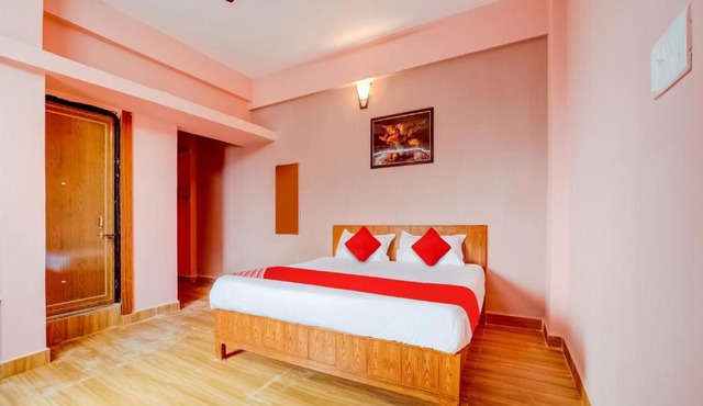 Hotel O Crown Square