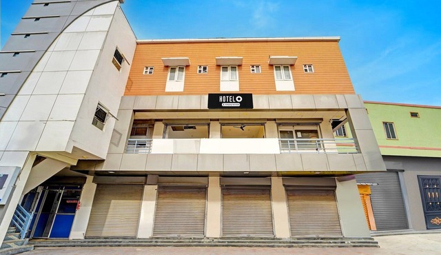 Hotel O Dindugal Bus Terminal GK Building